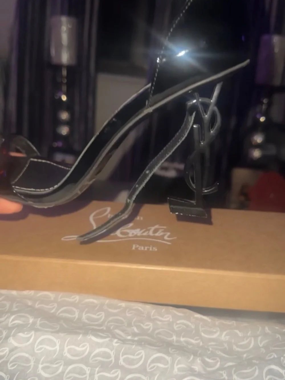 Black YSL heels with silver YSL logo on the heel #luxury #designer - Picture 4 of 4